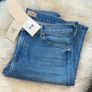 MOTHER Women's Lil’ Outsider Sneak Jeans in Flag Me Down Wash